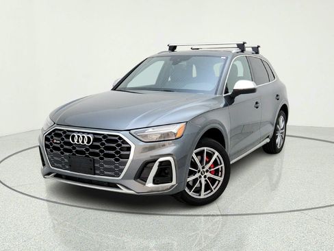 Used 2025 Audi SQ5 Premium Plus AWD/4WD image 2
