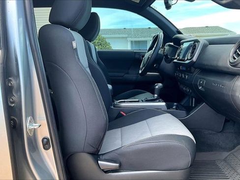 Used 2023 Toyota Tacoma TRD Sport w/ Advanced Technology Package AWD/4WD image 28