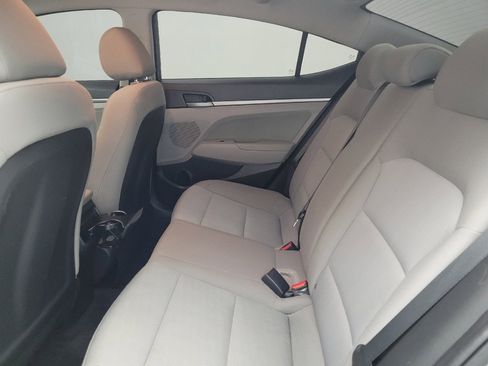 Used 2017 Hyundai Elantra SE FWD image 18