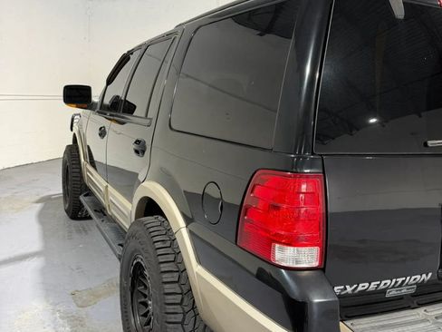 Used 2006 Ford Expedition King Ranch AWD/4WD image 3
