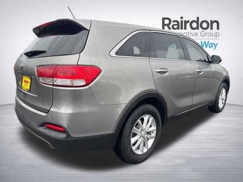 Used 2018 Kia Sorento L FWD image 5