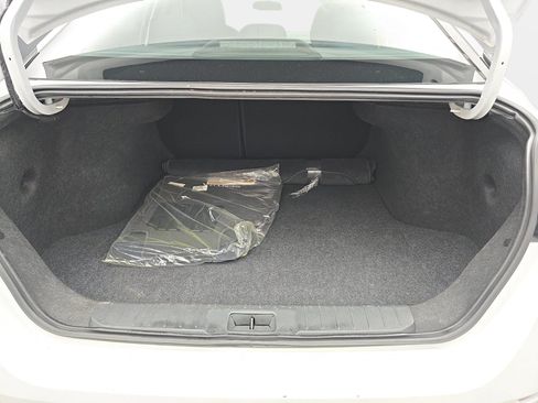 Used 2025 Nissan Sentra S FWD image 26