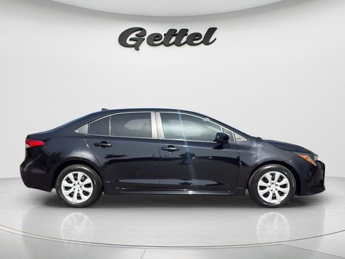 Used 2024 Toyota Corolla LE FWD image 3