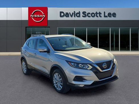 Used 2022 Nissan Rogue Sport SV w/ Technology Package image 3