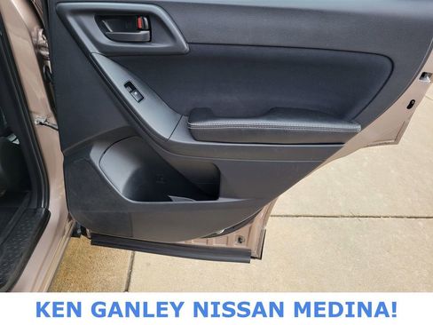 Used 2016 Subaru Forester 2.5i w/ Alloy Wheel Package image 46