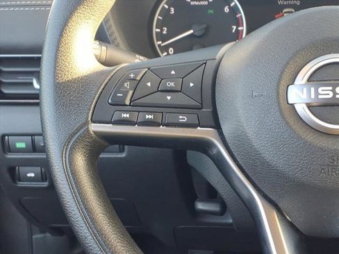 Used 2024 Nissan Sentra SV image 18