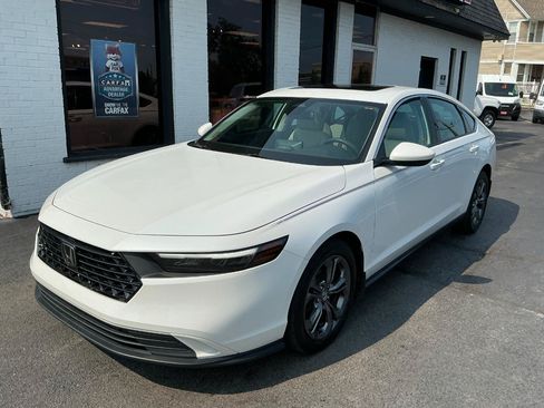 Used 2023 Honda Accord EX image 2
