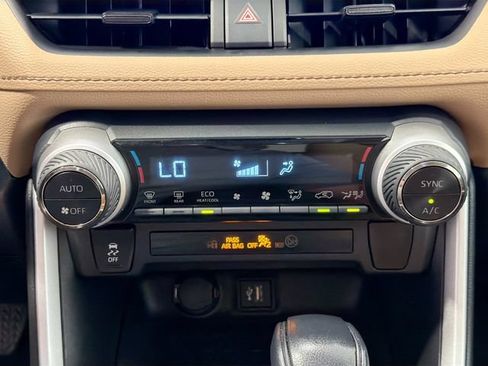 Certified 2023 Toyota RAV4 LE AWD/4WD image 16