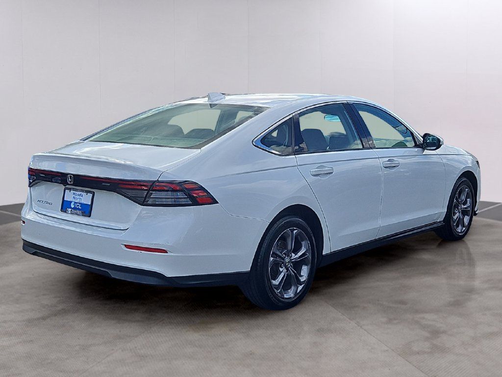 Used 2024 Honda Accord EX image 4