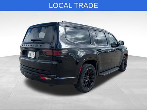 Used 2024 Jeep Wagoneer Series II AWD/4WD image 6