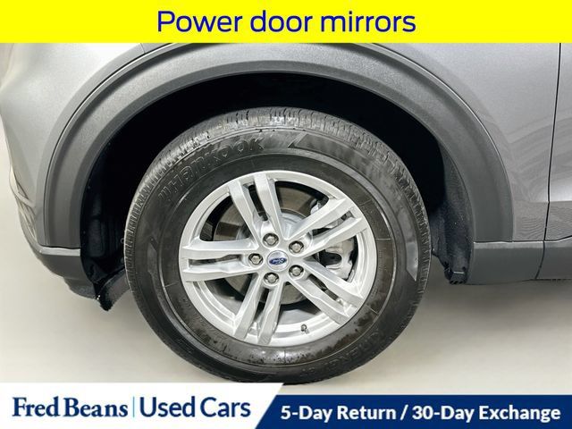 Used 2023 Ford Explorer XLT w/ Class IV Trailer Tow Package AWD/4WD image 37