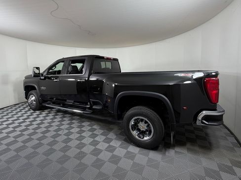 New 2026 Chevrolet Silverado 3500 LTZ image 3