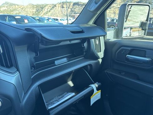 New 2026 GMC Sierra 2500 Pro w/ Convenience Package AWD/4WD image 24