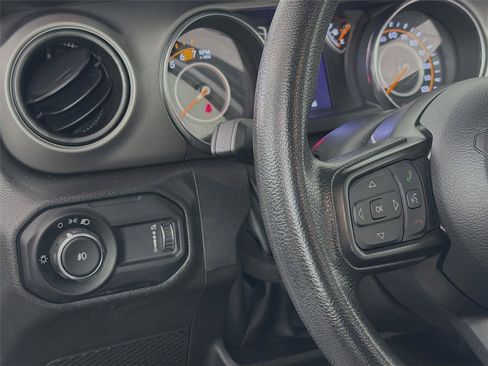 Used 2023 Jeep Wrangler Unlimited Sport AWD/4WD image 17