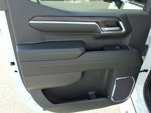 Certified 2023 GMC Sierra 1500 SLT image 16