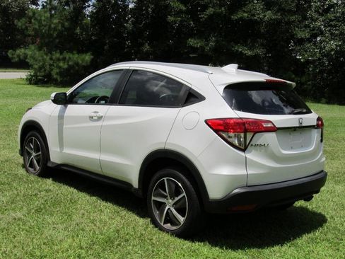 Used 2022 Honda HR-V EX image 4