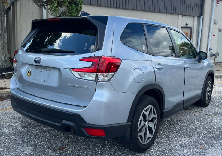 Used 2024 Subaru Forester Premium AWD/4WD image 3