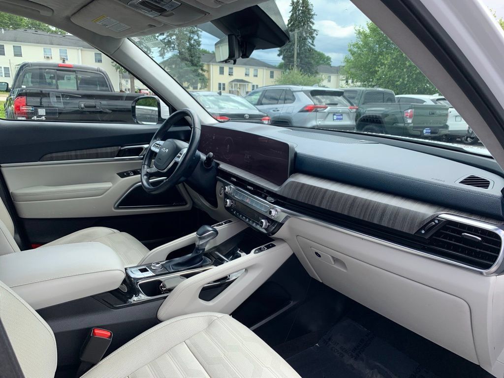 Used 2024 Kia Telluride SX Prestige AWD/4WD image 28