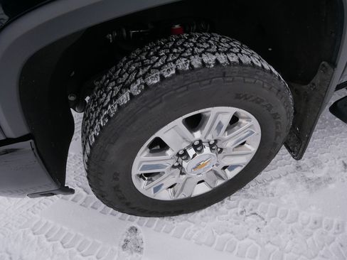 Used 2024 Chevrolet Silverado 3500 High Country w/ High Country Premium Package image 16