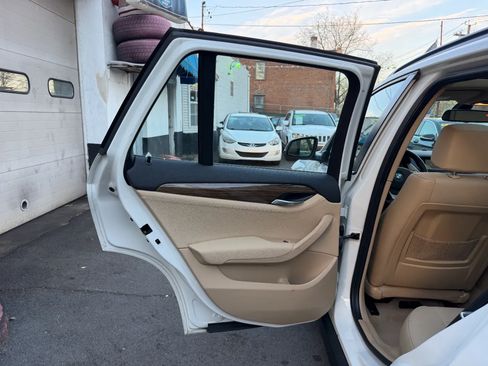 Used 2014 BMW X1 xDrive28i AWD/4WD image 33