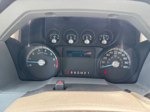 Used 2014 Ford F250 XLT w/ Snow Plow Prep Package AWD/4WD image 20