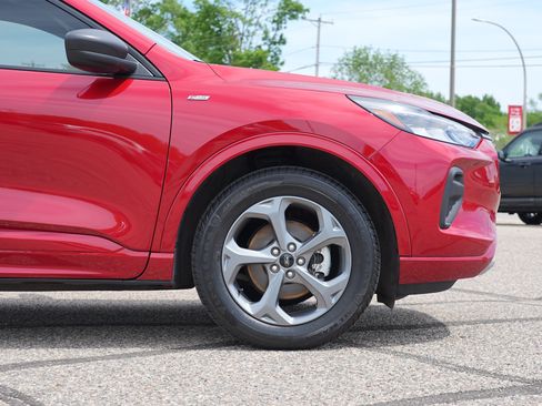 Used 2024 Ford Escape ST-Line w/ Tech Pack #1 AWD/4WD image 13