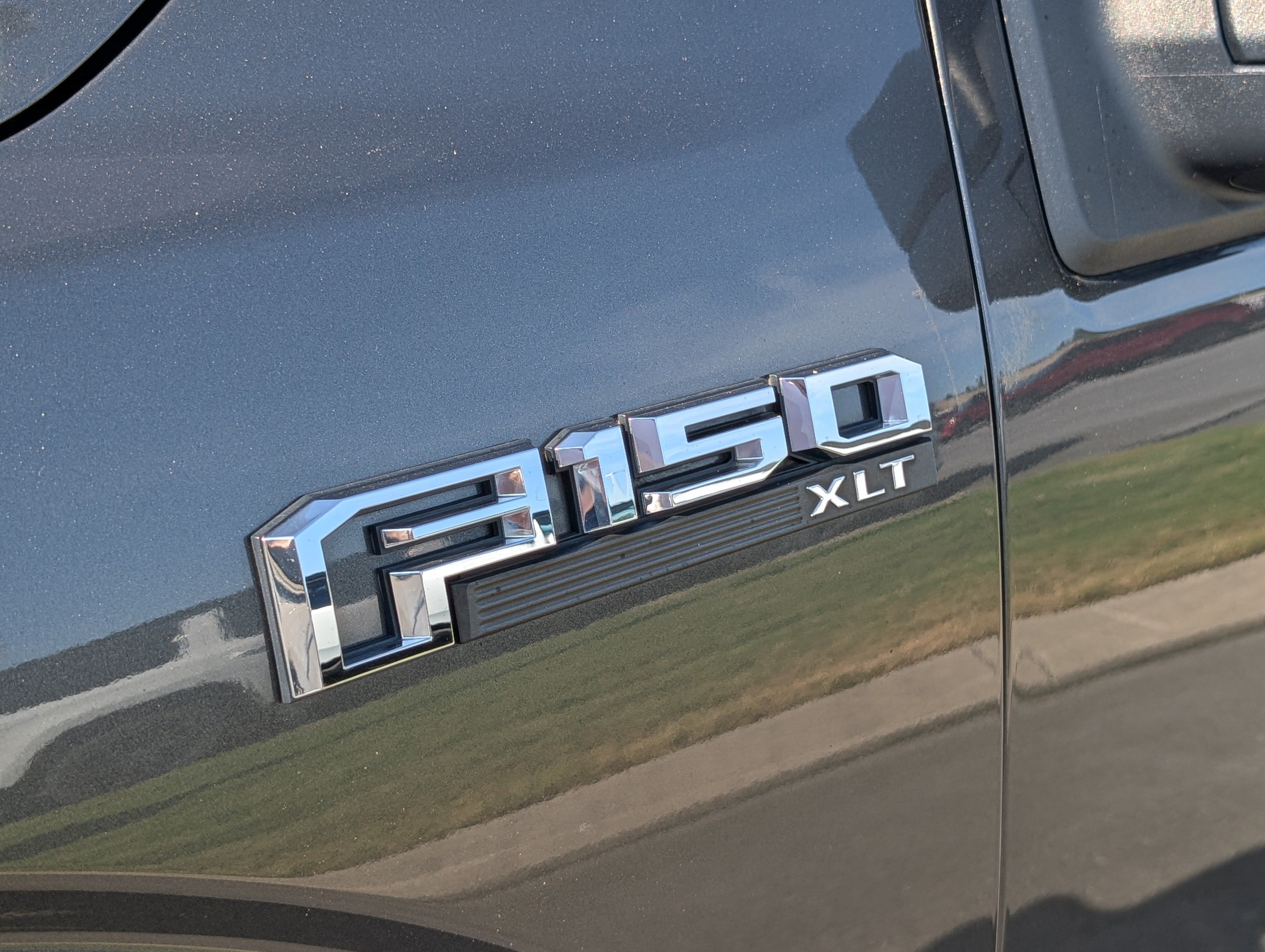 Used 2017 Ford F150 XLT RWD image 10
