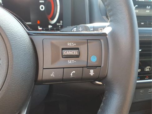 Certified 2023 Nissan Rogue Platinum w/ Platinum Premium Package AWD/4WD image 16