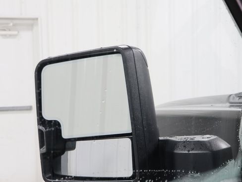 Used 2022 Chevrolet Silverado 2500 Custom image 21