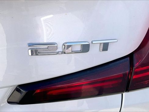 Used 2019 Cadillac XT4 Luxury w/ Trailering Package FWD image 24