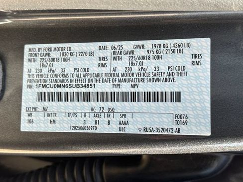 Used 2025 Ford Escape ST-Line FWD image 17