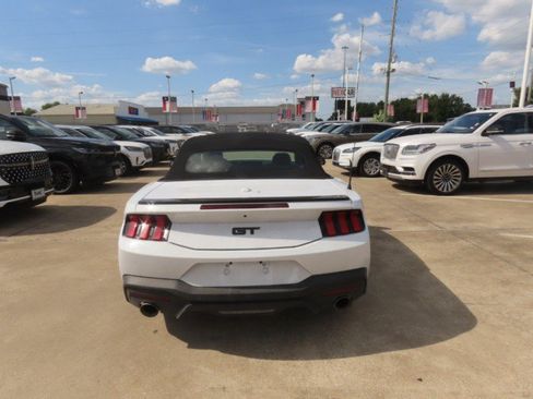 Used 2025 Ford Mustang GT Premium RWD image 10