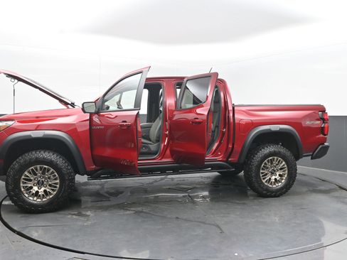New 2026 Chevrolet Colorado ZR2 w/ Technology Package AWD/4WD image 42