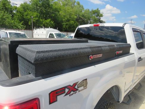Used 2019 Ford F250 XL w/ Power Equipment Group AWD/4WD image 32
