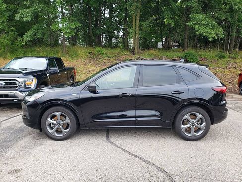 Used 2023 Ford Escape ST-Line w/ Tech Pack #1 FWD image 5