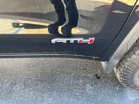 Used 2023 GMC Sierra 1500 AT4 w/ Technology Package image 35