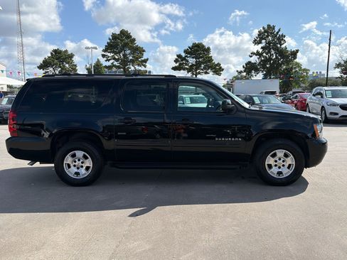 Certified 2011 Chevrolet Suburban LS RWD image 8