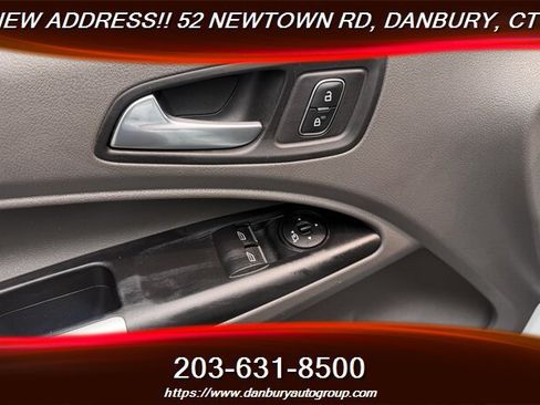 Used 2022 Ford Transit Connect XLT FWD image 10