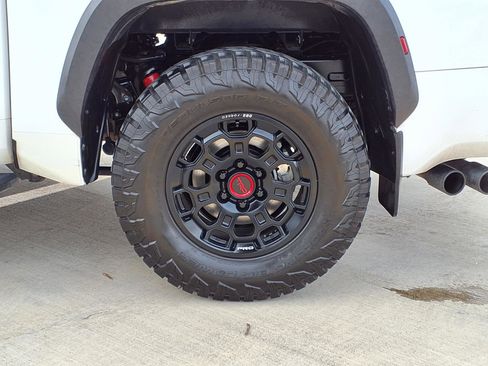 Used 2022 Toyota Tundra TRD Pro image 9