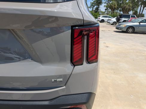 Certified 2026 Kia Sorento SX AWD/4WD image 11