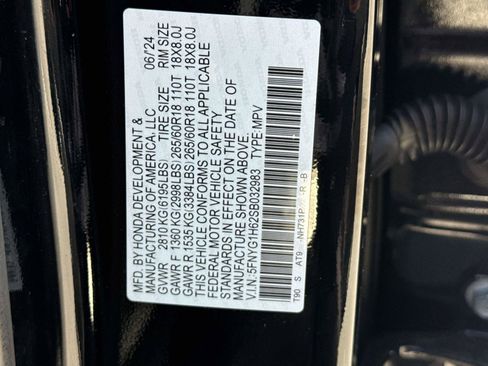 Certified 2025 Honda Pilot TrailSport image 32