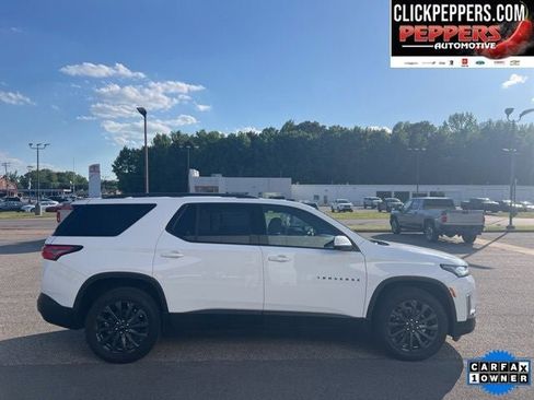 Used 2022 Chevrolet Traverse RS FWD image 7
