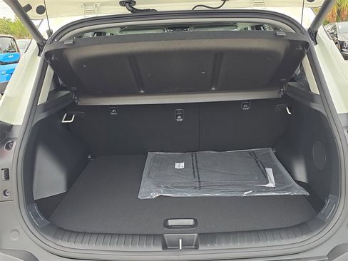 New 2026 Kia Seltos SX image 12