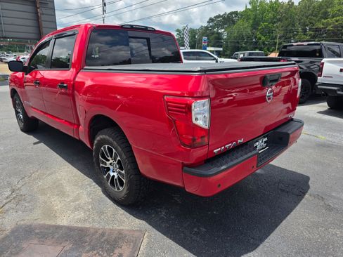 Used 2021 Nissan Titan SV RWD image 7