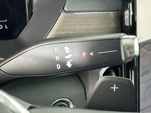 New 2026 GMC Acadia Denali w/ Super Cruise Package image 34