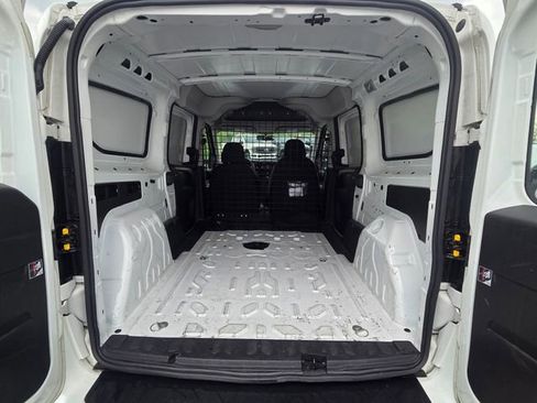 Used 2022 RAM ProMaster City Tradesman w/ Window Group 04 FWD image 11