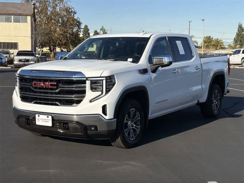 Used 2025 GMC Sierra 1500 SLT image 8