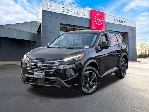 Certified 2025 Nissan Rogue SV image 1