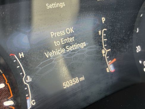 Used 2023 Jeep Compass Trailhawk AWD/4WD image 25