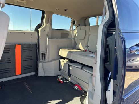 Used 2014 Dodge Grand Caravan SE w/ Quick Order Package 29E SE FWD image 15